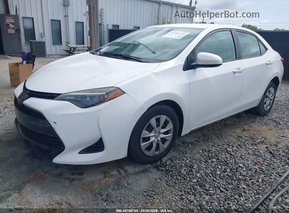 2T1BURHE2JC024311 2018 TOYOTA LL White Передня ліва чверть
