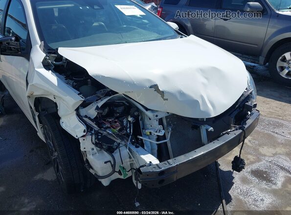 2T1BURHE6JC048613 2018 TOYOTA LL White 