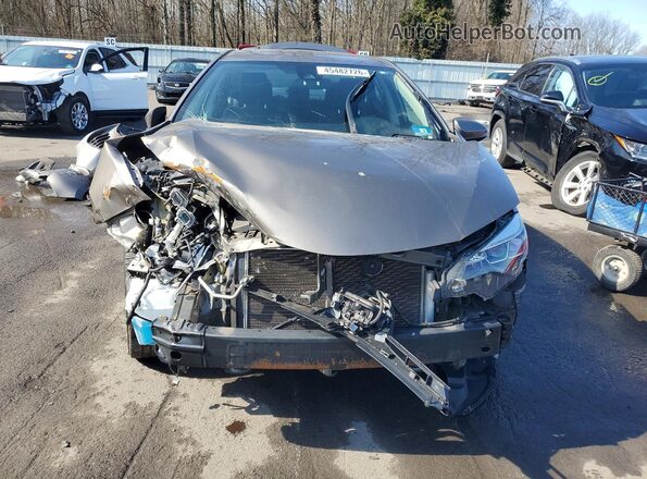 2T1BURHE7JC071799 2018 TOYOTA LL Серый Вид спереди
