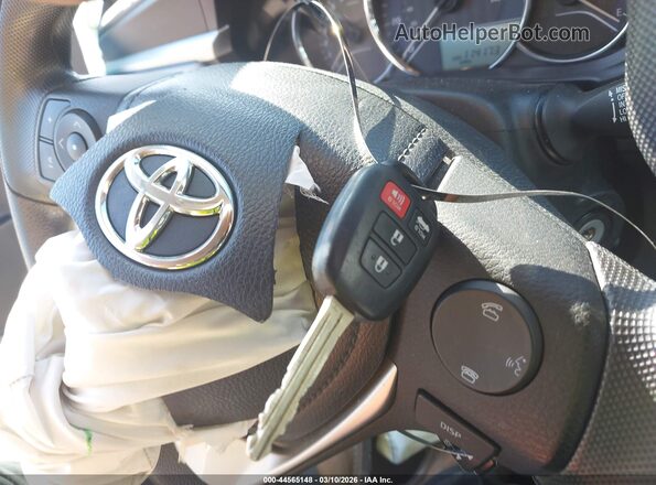 2T1BURHE8GC543372 2016 TOYOTA LL Белый Вид панели приборов