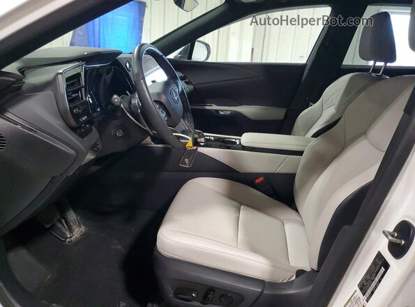 2T2BAMCA2SC091651 2025 LEXUS RX White წინა სალონის ხედი