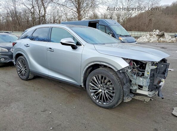 2T2BAMCA8PC021076 2023 LEXUS RX Silver Передня права чверть