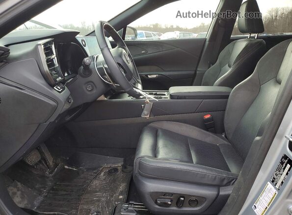 2T2BAMCA8PC021076 2023 LEXUS RX Silver Вид салону спереду