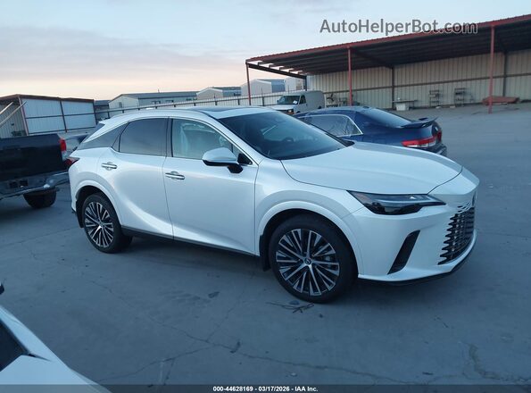 2T2BBMCA1RC030346 2024 LEXUS RX 350H White Widok wnętrza z tyłu