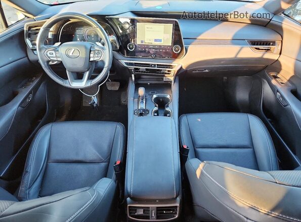 2T2BBMCA2RC040559 2024 LEXUS RX Белый Вид панели приборов