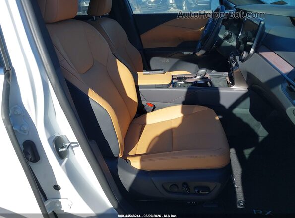 2T2BBMCA2RC051836 2024 LEXUS RX 350H Белый Вид салона спереди