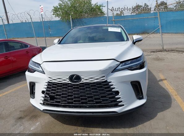 2T2BBMCA6PC011496 2023 LEXUS RX 350H White Widok zestawu wskaźników