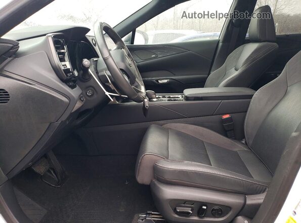 2T2BBMCA9RC035052 2024 LEXUS RX Белый Вид салона спереди
