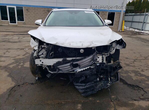 2T2BZMCA0JC150235 2018 LEXUS RC Белый Вид спереди