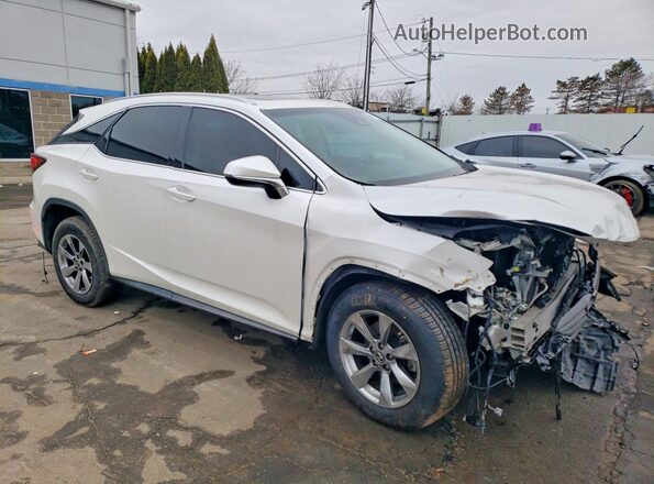 2T2BZMCA0JC150235 2018 LEXUS RC Белый Передняя правая четверть