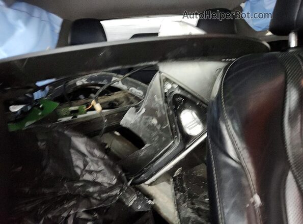 2T2BZMCA5HC104975 2017 LEXUS RX Silver Widok tylnych siedzeń