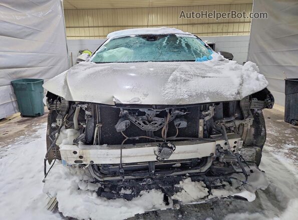 2T2BZMCA5HC104975 2017 LEXUS RX Silver Widok z przodu