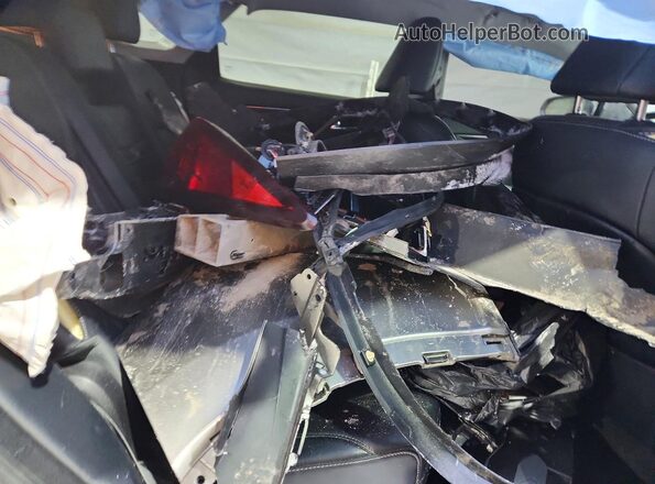 2T2BZMCA5HC104975 2017 LEXUS RX Silver Widok wnętrza z tyłu