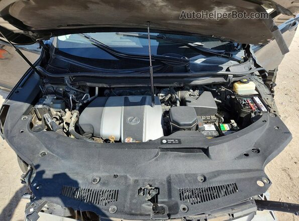 2T2BZMCA5JC142180 2018 LEXUS RX Черный Вид задней части салона