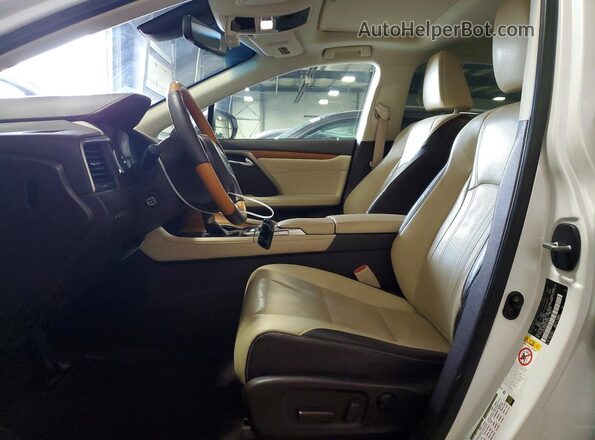 2T2BZMCA6GC019058 2016 LEXUS RX Белый Вид салона спереди