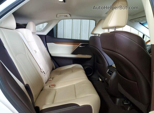 2T2BZMCA6GC019058 2016 LEXUS RX Белый Вид задней части салона