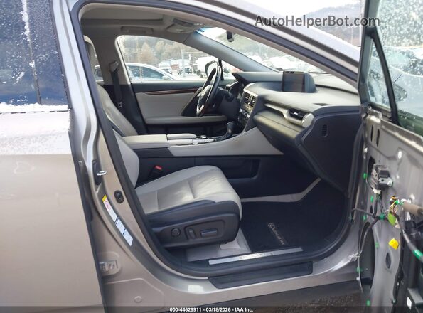 2T2BZMCA8HC117882 2017 LEXUS RX 350 Серый Вид салона спереди