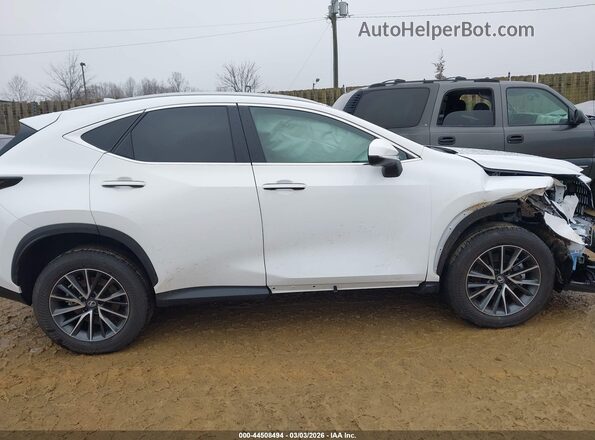 2T2GGCEZXTC102477 2026 LEXUS NX 350 White Вид задньої частини салону