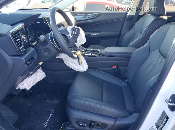 2T2GGCEZXTC107999 2026 LEXUS NX White Front interior view