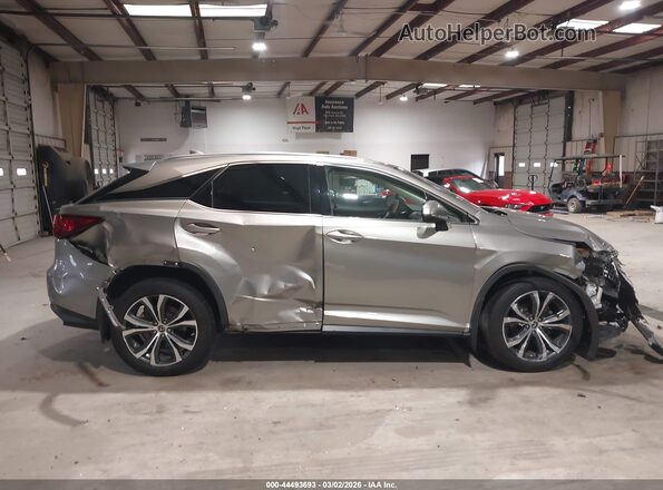 2T2HZMDA3LC216191 2020 LEXUS RX 350 Gold Widok wnętrza z tyłu