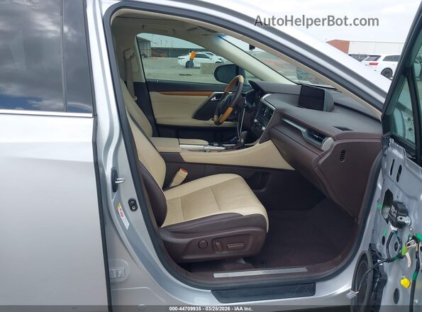 2T2ZZMCA2HC082612 2017 LEXUS RX 350 Серебряный Вид салона спереди