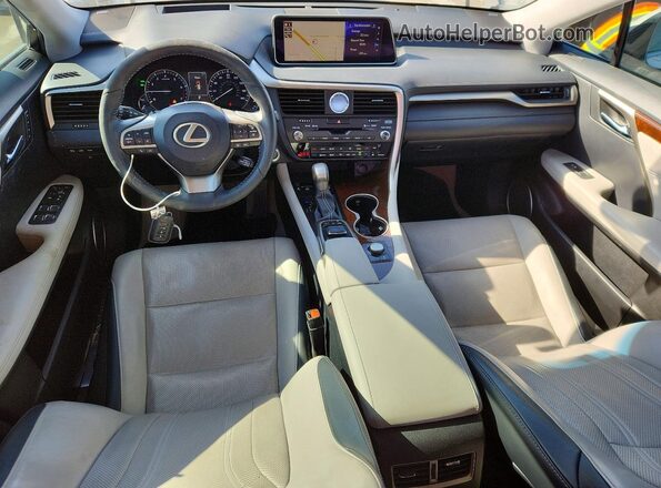 2T2ZZMCA8JC099162 2018 LEXUS RX Белый Вид панели приборов