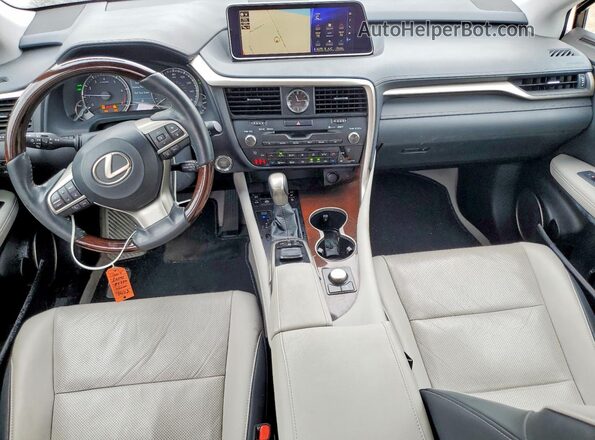 2T2ZZMCAXHC077402 2017 LEXUS RX Серебряный Вид панели приборов