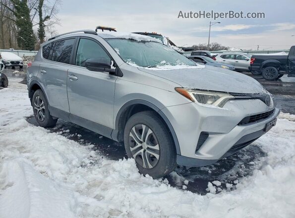 2T3BFREV4HW545819 2017 TOYOTA LE Серебряный Передняя правая четверть