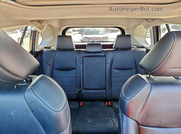 2T3C1RFV6KW022035 2019 TOYOTA RAV4 Синий Вид задних сидений