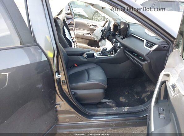 2T3C1RFV6PC227699 2023 TOYOTA LE Gray Widok wnętrza z przodu