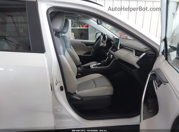 2T3D6RFV1MW018242 2021 TOYOTA LIMITED Белый Вид салона спереди