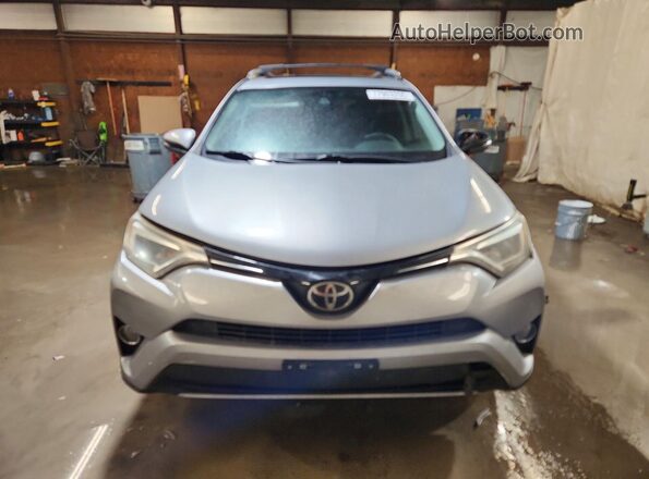 2T3DFREV2HW687336 2017 TOYOTA LIMITED Silver Widok z przodu