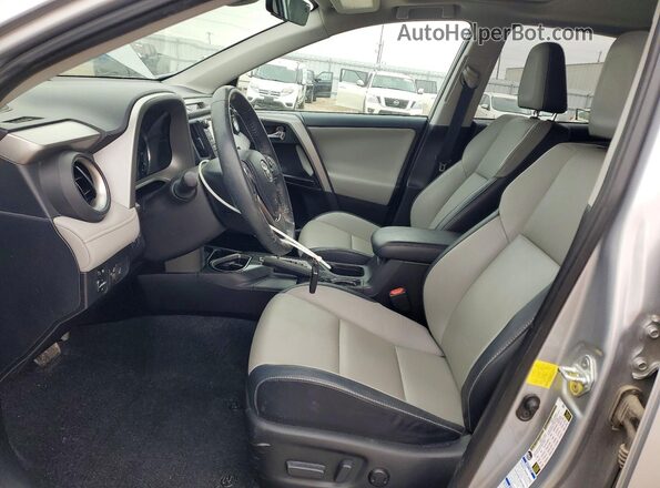 2T3DFREV6HW620920 2017 TOYOTA LIMITED Серебряный Вид салона спереди
