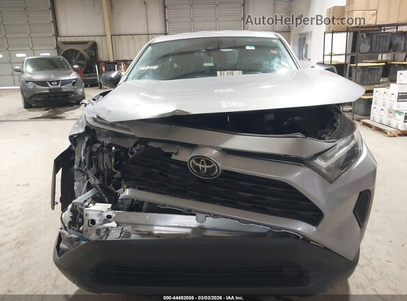 2T3F1RFV1RC435909 2024 TOYOTA LE Silver Вид щитка приладів