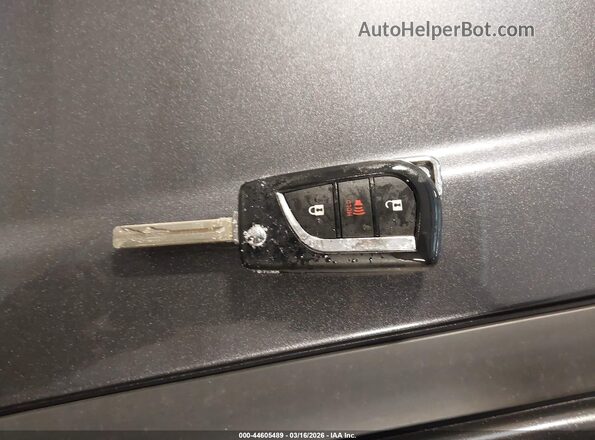 2T3G1RFV4RC470822 2024 TOYOTA LE Gray Vista del salpicadero