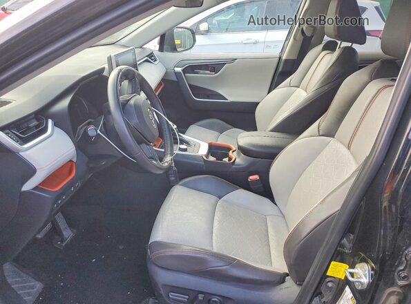 2T3J1RFV1KW019681 2019 TOYOTA RAV4 Черный Вид салона спереди