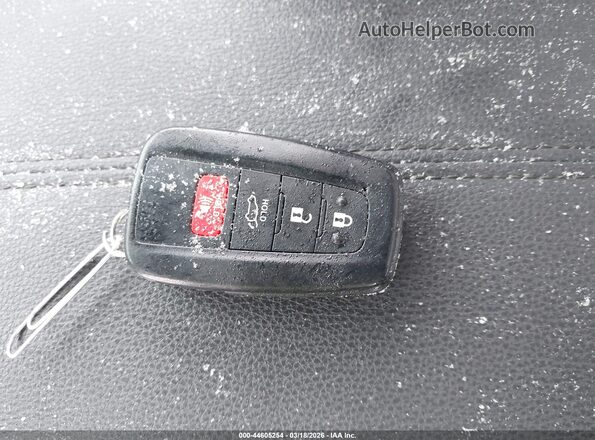 2T3J1RFVXRW458954 2024 TOYOTA RAV4 Белый Вид панели приборов