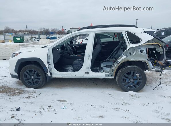 2T3J1RFVXRW458954 2024 TOYOTA RAV4 Белый 