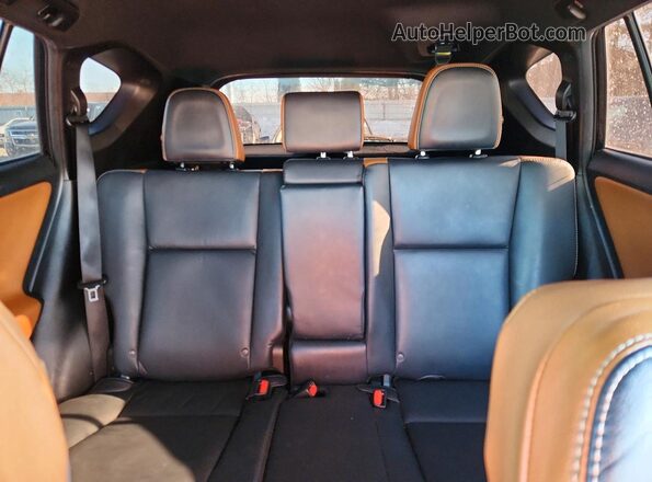 2T3JFREV2GW498610 2016 TOYOTA RAV4 Black Вид задніх сидінь