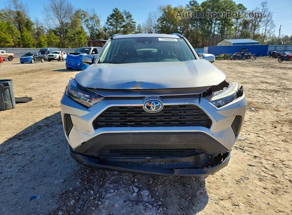 2T3MWRFV1KW027083 2019 TOYOTA RAV4 Серебряный Вид спереди