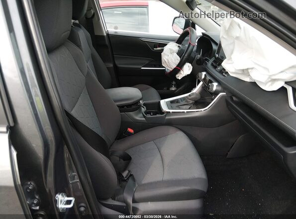 2T3P1RFV3SW613702 2025 TOYOTA LE Серый Вид салона спереди