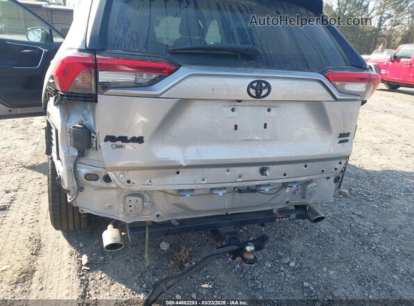 2T3P1RFV7KW081693 2019 TOYOTA LE Silver Widok z przodu