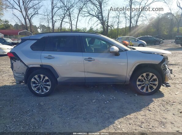 2T3P1RFV7KW081693 2019 TOYOTA LE Silver Widok wnętrza 360 stopni