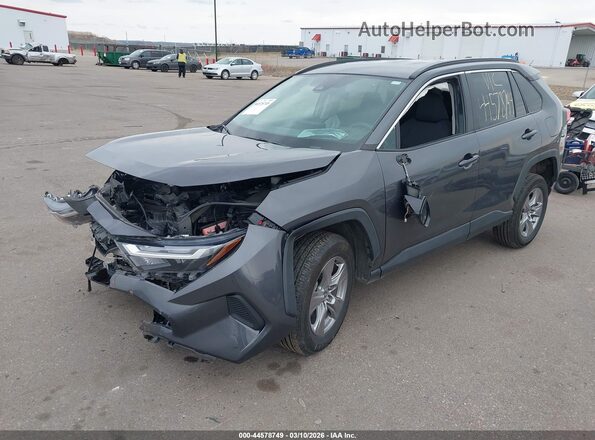2T3P1RFVXRW421879 2024 TOYOTA LE Gray Vista tres cuartos delantera izquierda