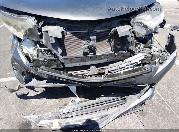 2T3RFREV7JW798282 2018 TOYOTA RAV4 Серый Вид спереди