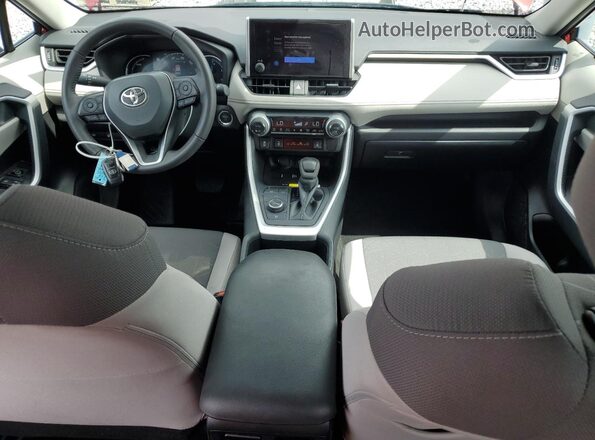 2T3RWRFV3SW267886 2025 TOYOTA RAV4 Red Vista del salpicadero