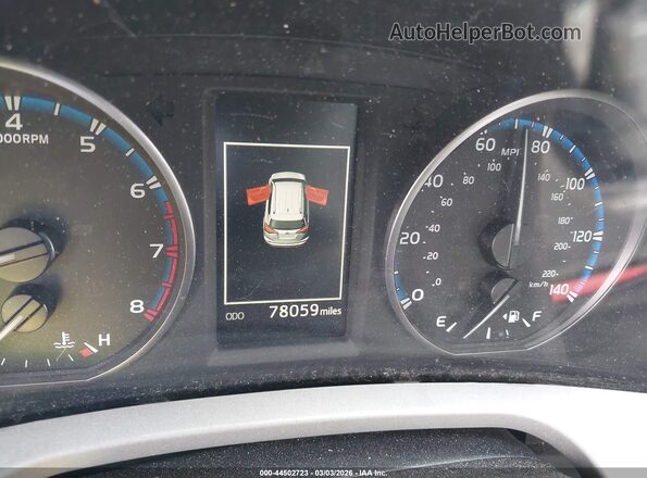 2T3WFREV6JW479376 2018 TOYOTA LE Gray Widok tylnych siedzeń