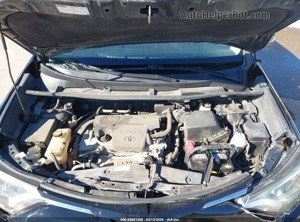 2T3WFREVXHW357971 2017 TOYOTA LE Черный Вид сзади