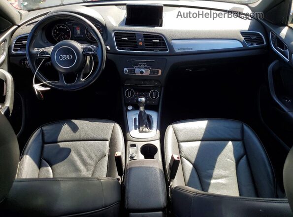 WA1ECCFS0HR003960 2017 AUDI Q3 Black Вид щитка приладів