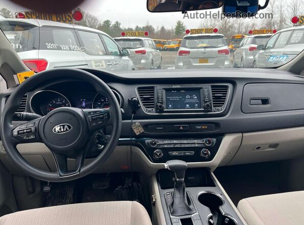 KNDMB5C18K6525496 2019 KIA SEDONA Белый Вид задних сидений